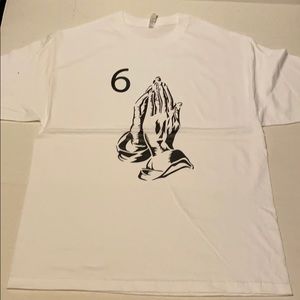 Praying hands men t shirt size XL god